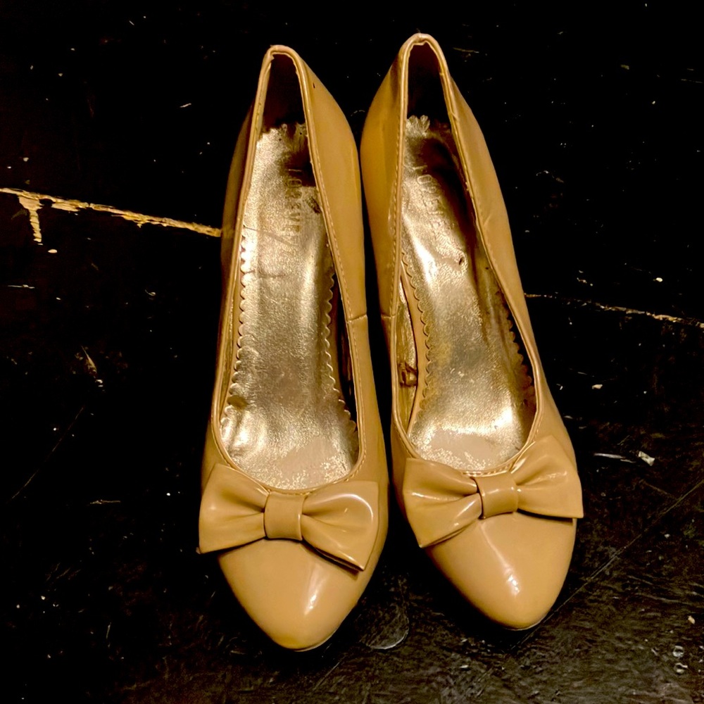Forever 21 heels size 8